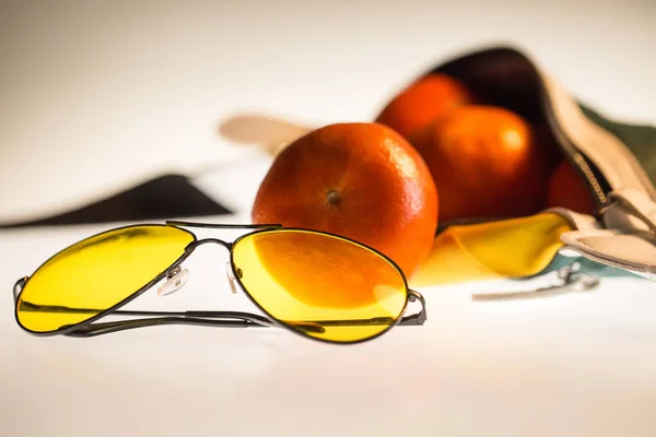 Laranjas Óculos Sol Saco — Fotografia de Stock