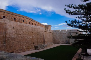 Yazın ortaçağ Malta Şatosu