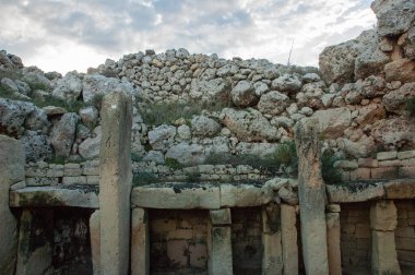 Gozo Adası 'ndaki antik taş çit binası.