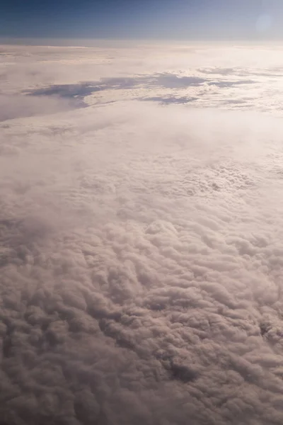 Texturált Felhők Kilátás Egy Síkról — Stock Fotó