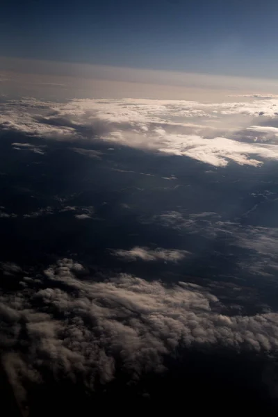 Bir Düzlemden Görünen Desenli Bulutlar — Stok fotoğraf