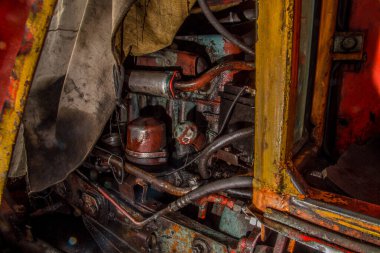 Eski renkli traktör ayrıntıları makro