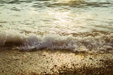 gün batımında denize