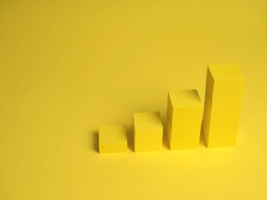 Sarı arkaplandaki kaideyi kareler