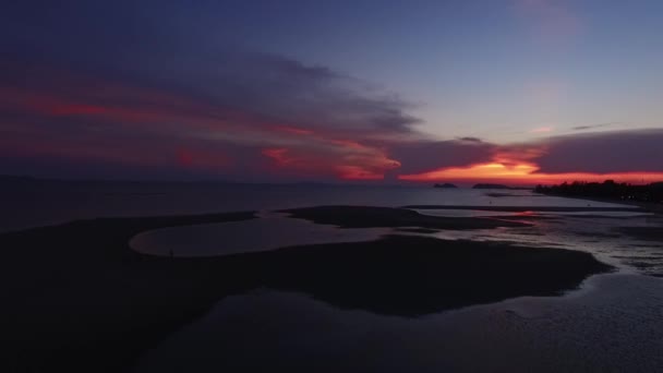 Ηλιοβασίλεμα αεροφωτογραφία Ταϊλάνδη Koh Phangan — Αρχείο Βίντεο