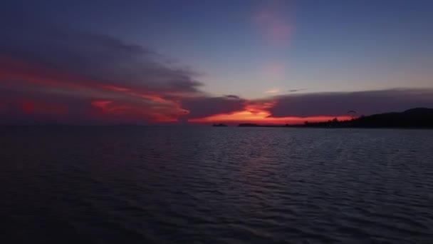 Zonsondergang luchtfoto Koh Phangan, Thailand — Stockvideo