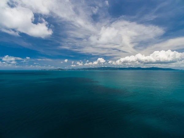Deniz ve bulutların havadan görünüşü — Stok fotoğraf