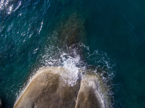 Letecký pohled na moře kameny — Stock fotografie