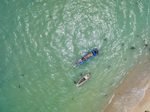 Veduta aerea della spiaggia e barche Koh Phangan Thailandia — Foto Stock