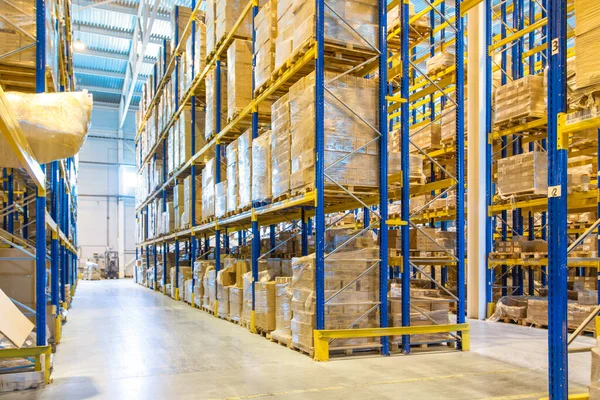 Interior Modern Warehouse Storage Rows Goods Boxes High Shelves — Stock Photo, Image