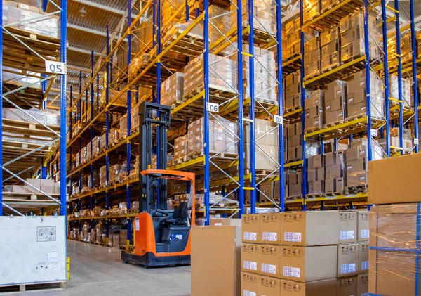 Interior Modern Warehouse Storage Rows Goods Boxes High Shelves Pallet — Stock Photo, Image