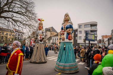 15-02-2026 Aalst yıllık karnaval geçidi sokaklarda