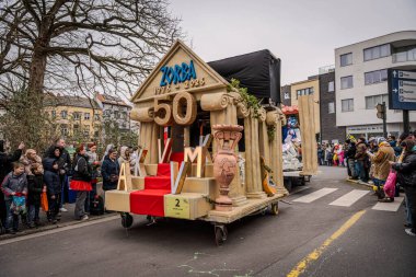 15-02-2026 Aalst yıllık karnaval geçidi sokaklarda