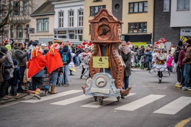 15-02-2026 Aalst yıllık karnaval geçidi sokaklarda