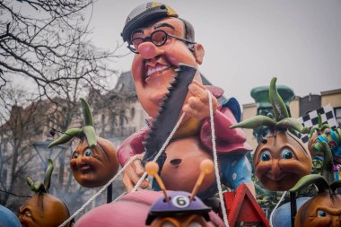 15-02-2026 Aalst yıllık karnaval geçidi sokaklarda