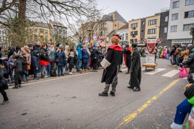 15-02-2026 Aalst yıllık karnaval geçidi sokaklarda