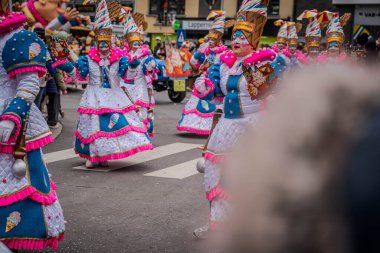 15-02-2026 Aalst yıllık karnaval geçidi sokaklarda