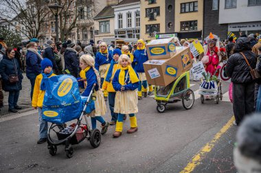 15-02-2026 Aalst yıllık karnaval geçidi sokaklarda