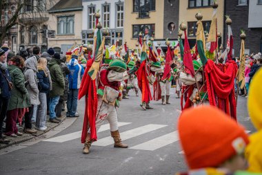 15-02-2026 Aalst yıllık karnaval geçidi sokaklarda