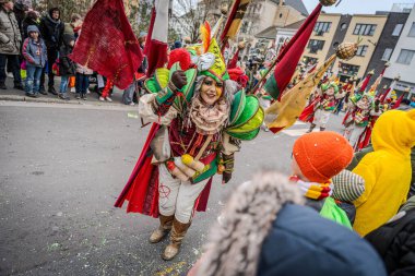 15-02-2026 Aalst yıllık karnaval geçidi sokaklarda