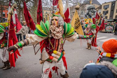15-02-2026 Aalst yıllık karnaval geçidi sokaklarda