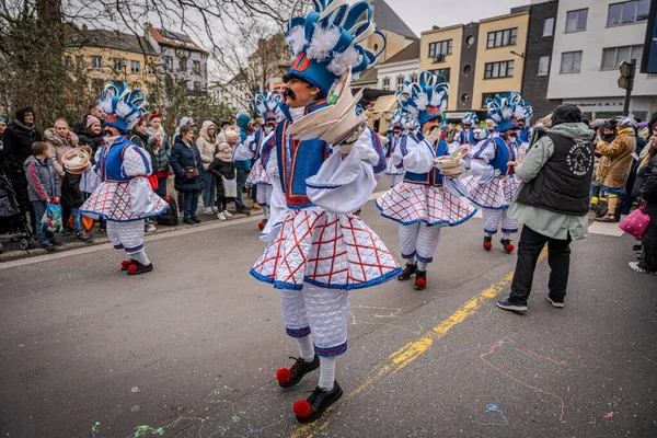 15-02-2026 Aalst yıllık karnaval geçidi sokaklarda