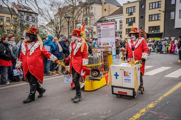 15-02-2026 Aalst yıllık karnaval geçidi sokaklarda