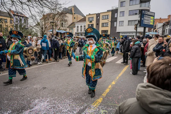 15-02-2026 Aalst yıllık karnaval geçidi sokaklarda