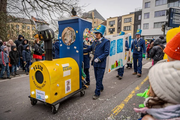 15-02-2026 Aalst yıllık karnaval geçidi sokaklarda