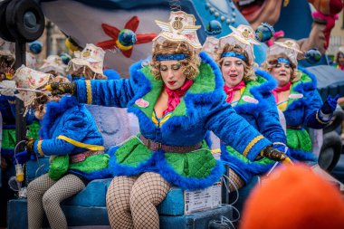 15-02-2026 Aalst yıllık karnaval geçidi sokaklarda