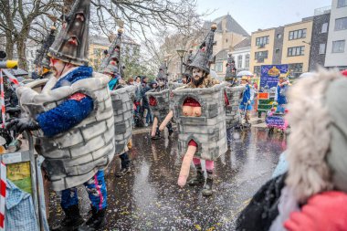 15-02-2026 Aalst yıllık karnaval geçidi sokaklarda
