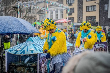 15-02-2026 Aalst yıllık karnaval geçidi sokaklarda