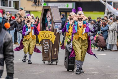 15-02-2026 Aalst yıllık karnaval geçidi sokaklarda