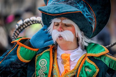 15-02-2026 Aalst yıllık karnaval geçidi sokaklarda