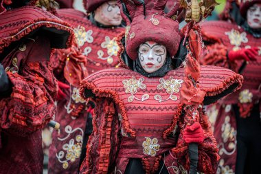 15-02-2026 Aalst yıllık karnaval geçidi sokaklarda