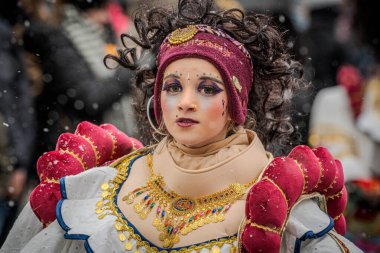 15-02-2026 Aalst yıllık karnaval geçidi sokaklarda