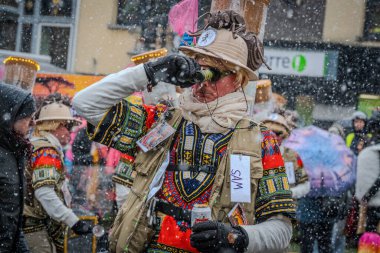 15-02-2026 Aalst yıllık karnaval geçidi sokaklarda