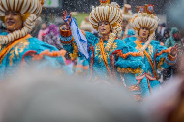 15-02-2026 Aalst yıllık karnaval geçidi sokaklarda