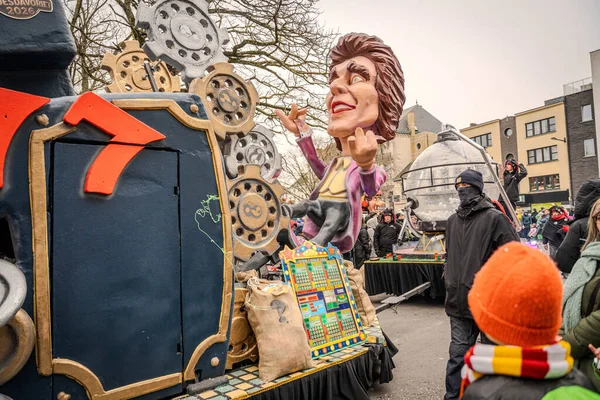 15-02-2026 Aalst yıllık karnaval geçidi sokaklarda