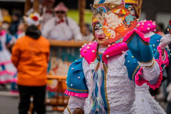15-02-2026 Aalst yıllık karnaval geçidi sokaklarda