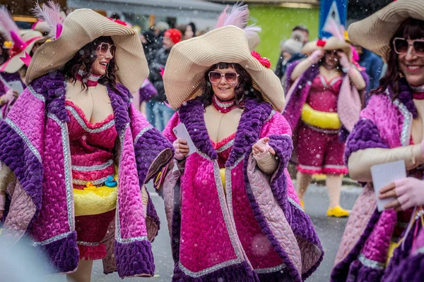 15-02-2026 Aalst yıllık karnaval geçidi sokaklarda