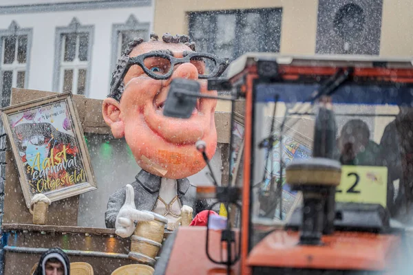 15-02-2026 Aalst yıllık karnaval geçidi sokaklarda