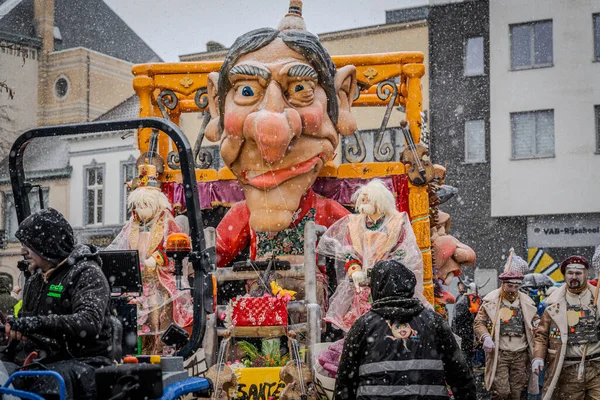 15-02-2026 Aalst yıllık karnaval geçidi sokaklarda
