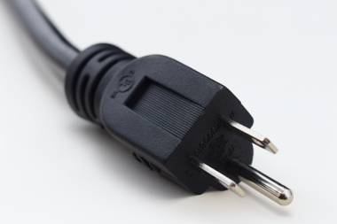 kablo tıpası beyaz arkaplanda izole edildi