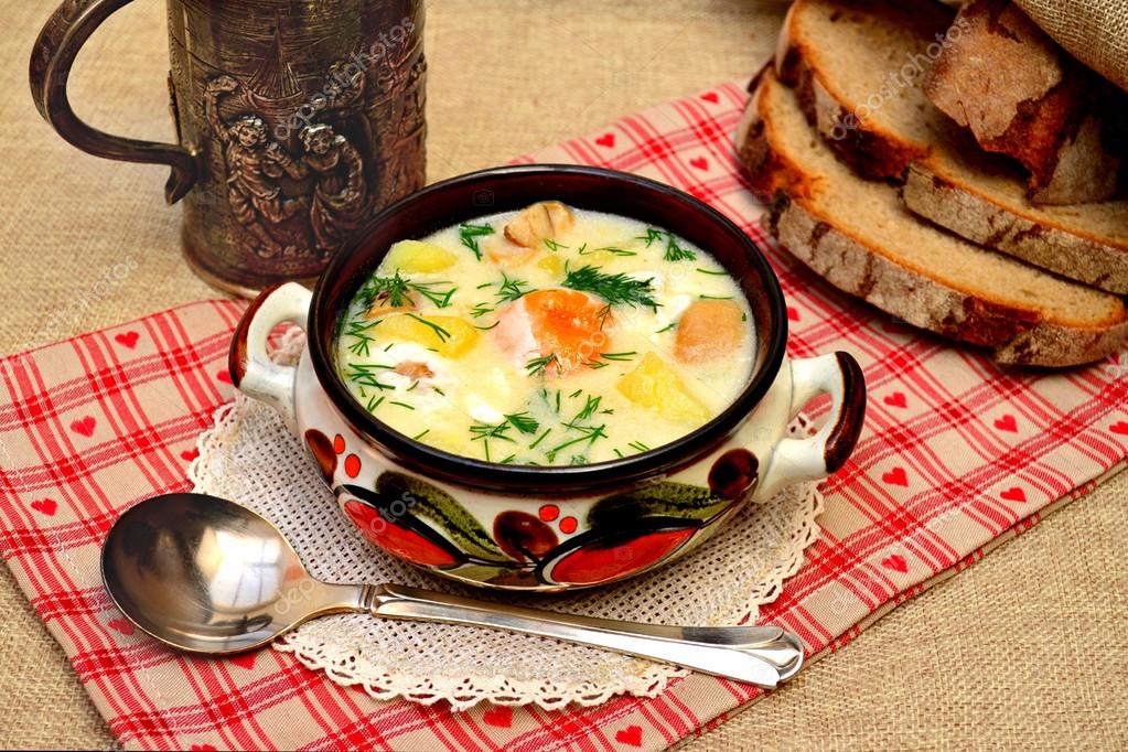 Tschechische traditionelle Suppe kulajda - Stockfotografie: lizenzfreie