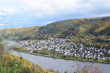 Koblenz - Sonbaharda Mosel Vadisi 'nde yat