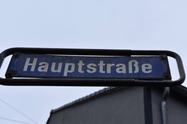 Alman sokak adı, Hauptstrasse.
