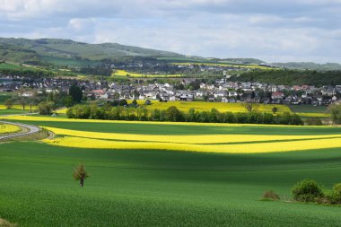 Eykeliler 'in tarlalarında baharlar,