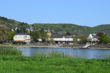 Linz 'in Ren rıhtımının manzarası