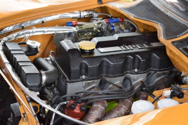 1970 'lerin Opel GT ralli arabası motoru